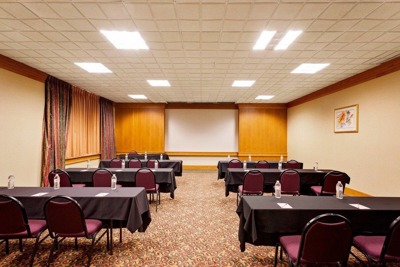 Ramada By Wyndham Fishkill Hotel Exterior foto